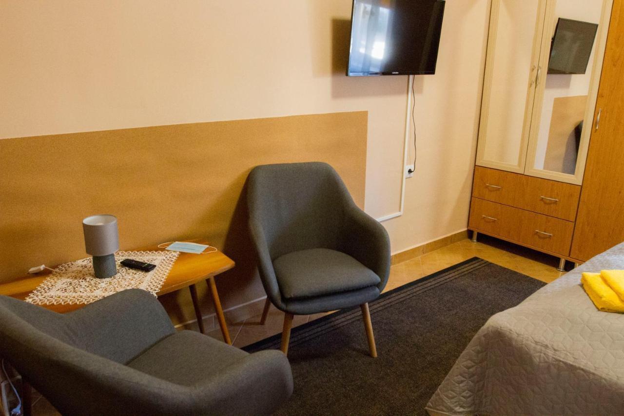 Vár-Liget Vendégház Kisnána Kültér fotó