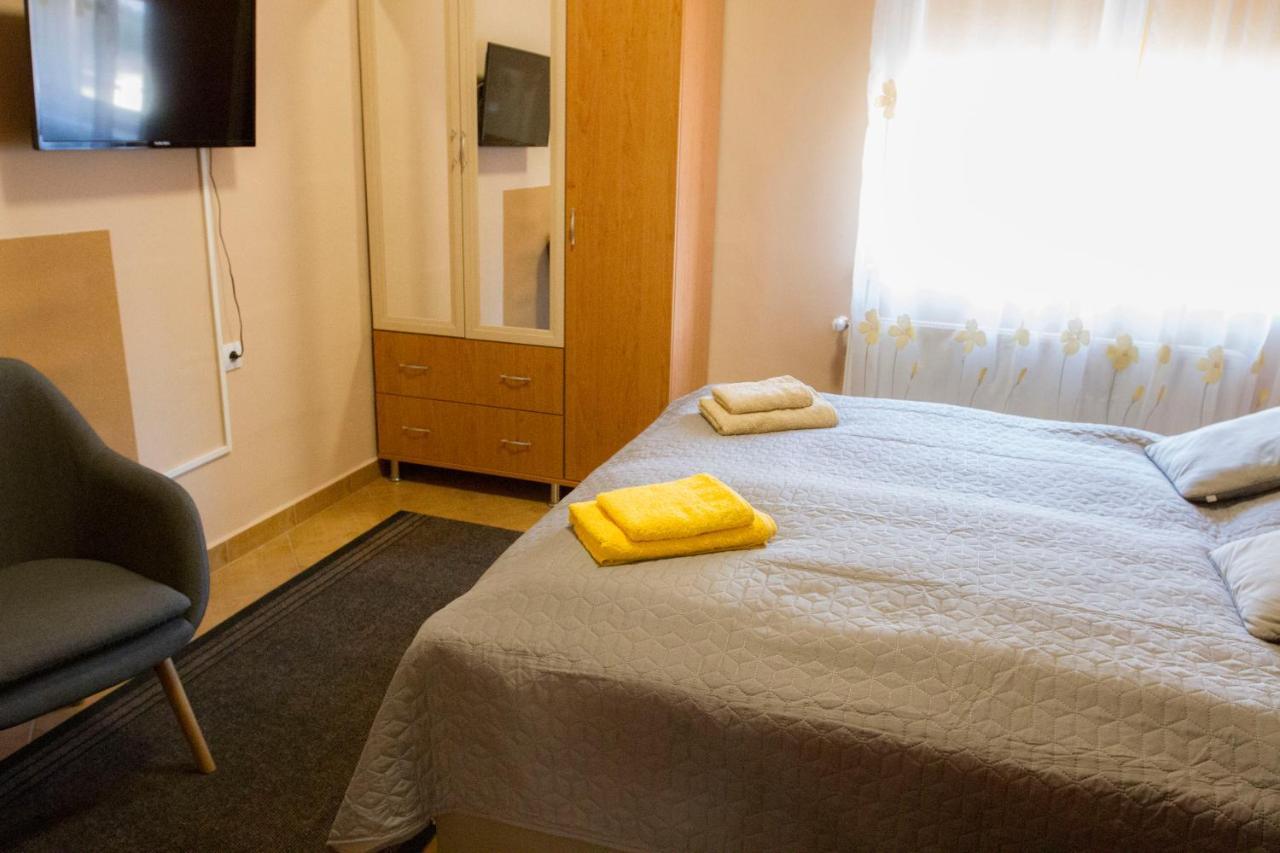Vár-Liget Vendégház Kisnána Kültér fotó